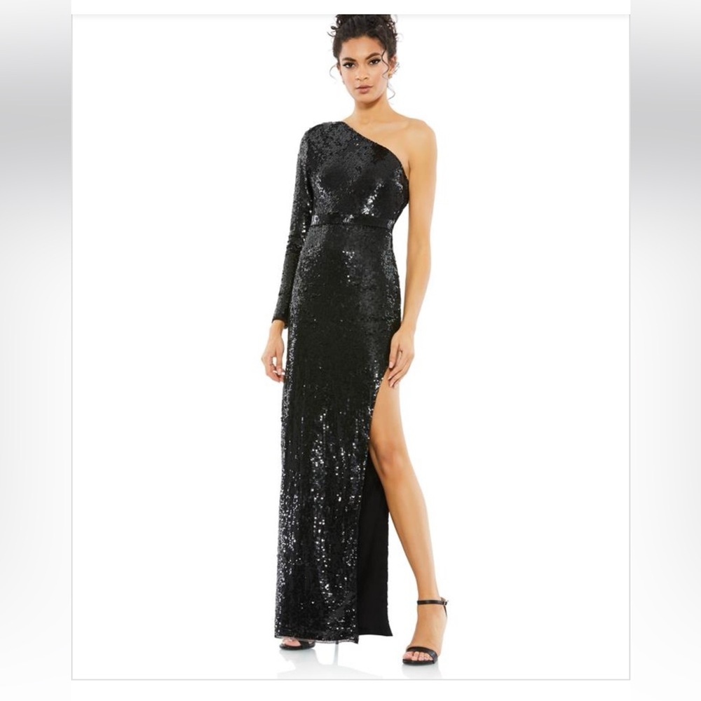 Mac Duggal NWT Style 10788 Sequined One Sleeve Column Slit Evening Gown Size 0
